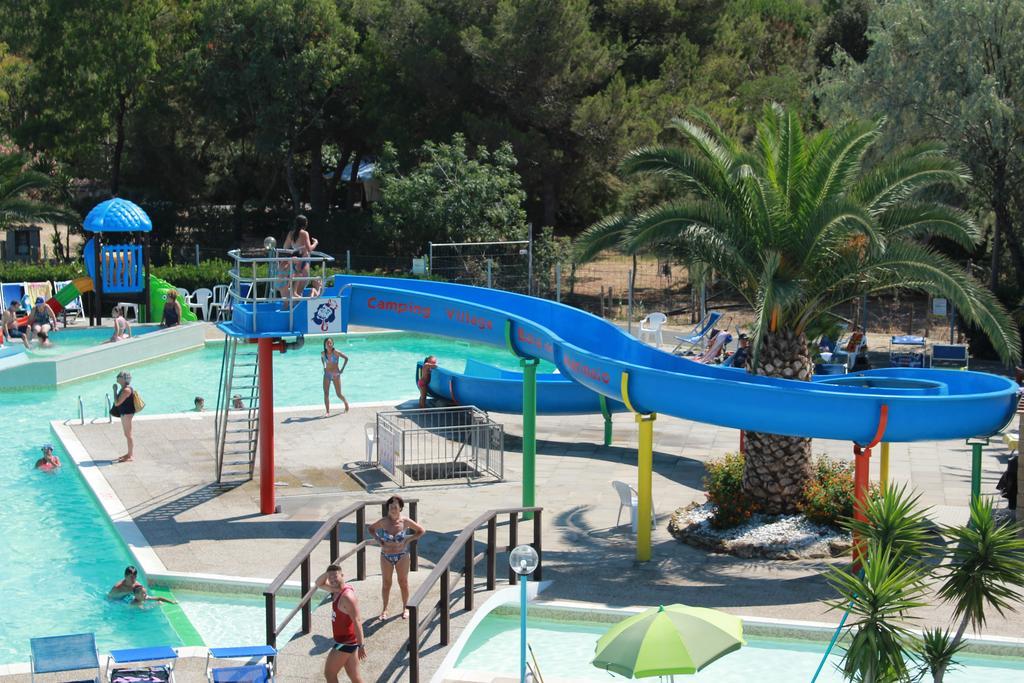 Camping Village Baia Del Marinaio Vada Eksteriør billede